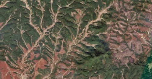 Laos en fractal sobre foto de Google Earth