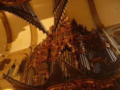 La importancia de las formas geométricas en la música (Órgano de la Catedral de Santiago)